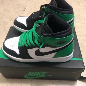 Air Jordan 1s lucky greens